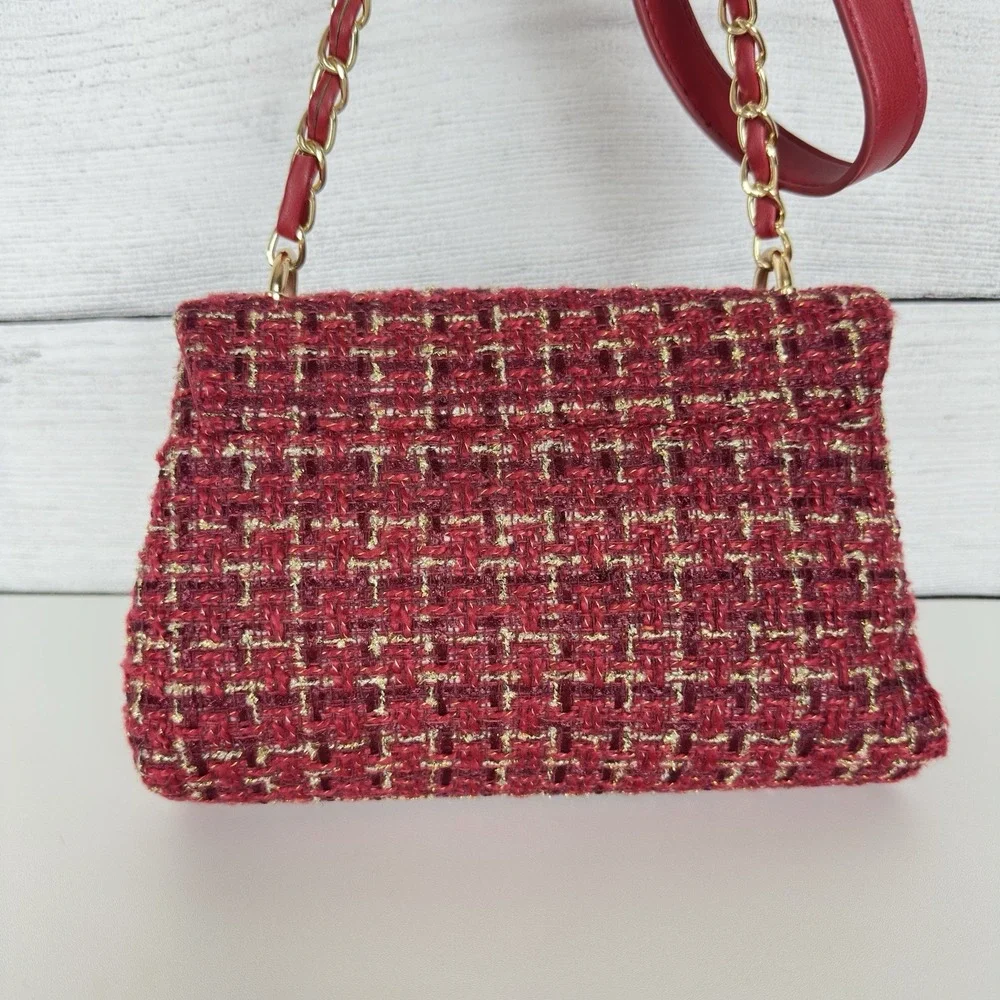 Badgley Mischka Woven Tweed‎ Messenger Bag Gold Red Coquette Pearls Chain